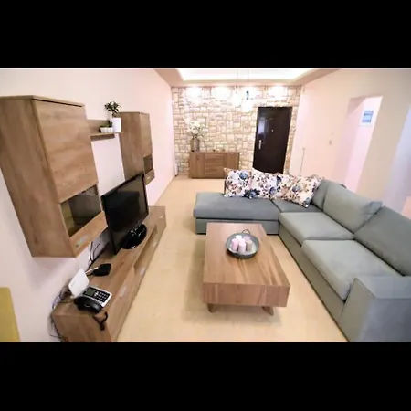 Unique Under The Rocks